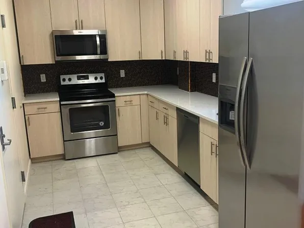 3066 Brighton 14 St, Brooklyn, NY 11235