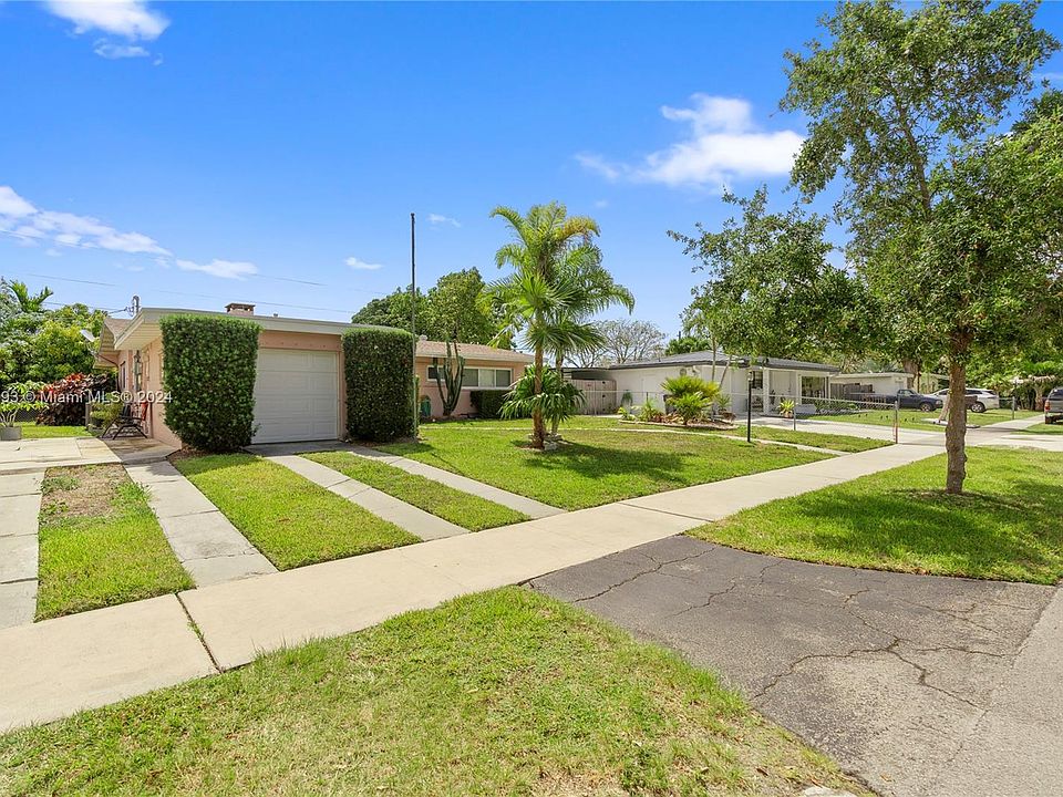 1st image of 20615 Leeward Ln