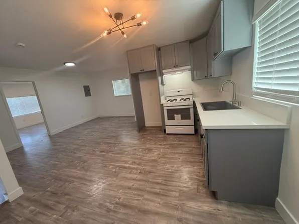 1114 W. 55th St. - 1114.5, 1114 1/2 W 55th St, Los Angeles, CA 90037