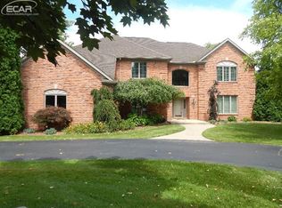 7560 River Rd, Flushing, MI 48433