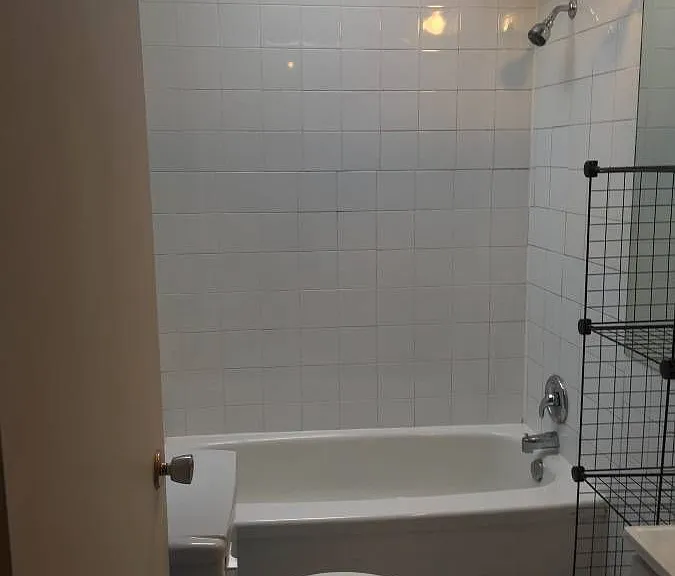 210 McCaul St #2 — Photo 10