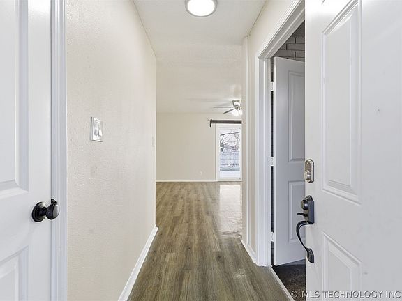 4th image of 2206 S 131st East Ave