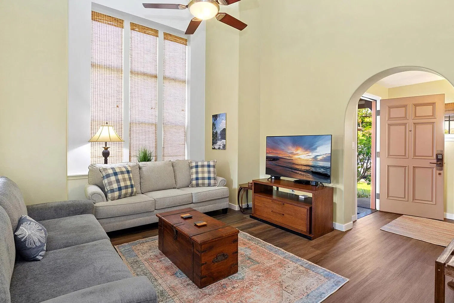 2 bed, 2.0 bath, 1227 sqft, $6,937 — Photo 2
