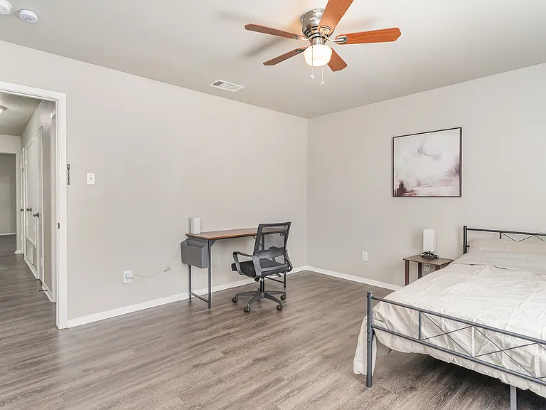6325 Granbury Rd — Photo 14
