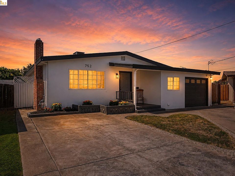 1st image of 752 Castle Ct