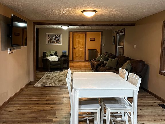 5th image of 29 Frolic Ln
