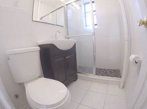 2nd image of 3033 32nd St APT 4A
