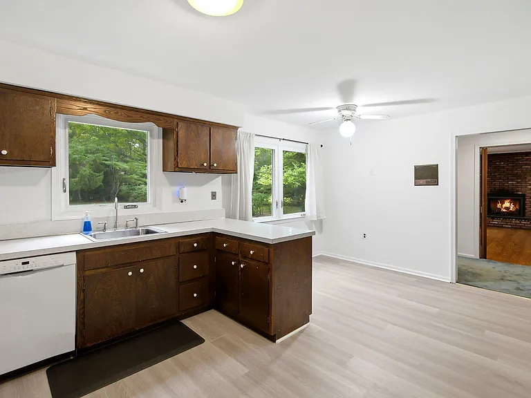 7 Hathaway Dr — Photo 15