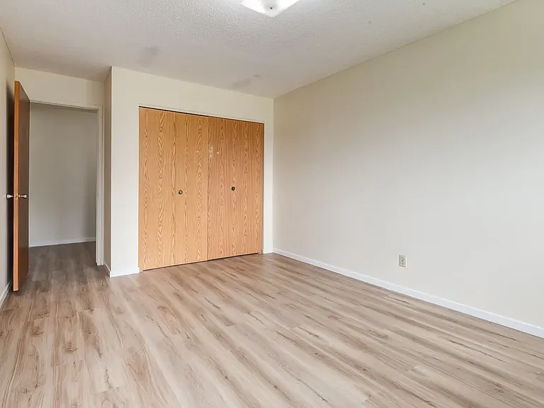 10500 45th Ave NW — Photo 34