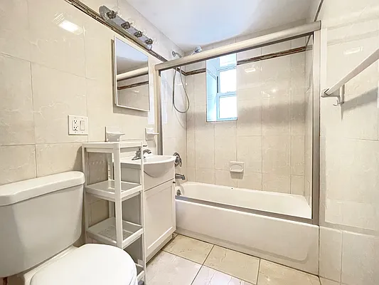 Rented by Native Real Estate LLC | media 5