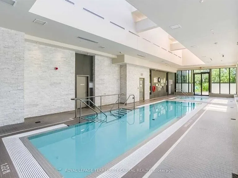 9608 Yonge St #1011 — Photo 37