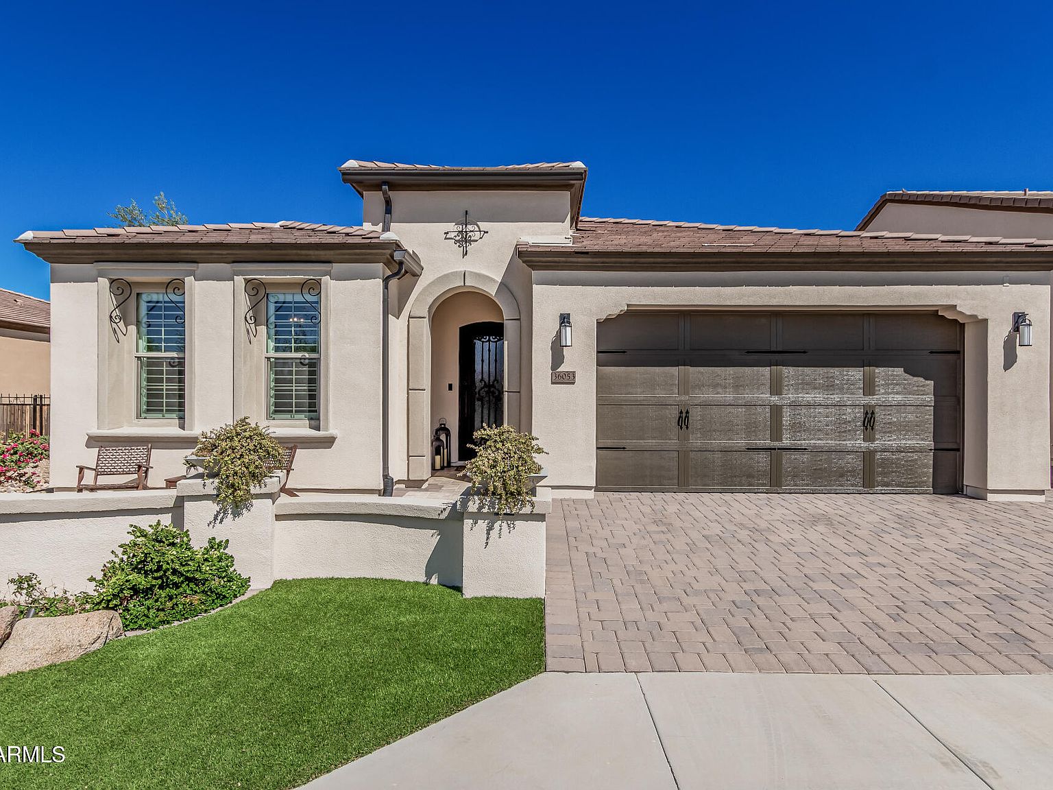 36053 N Stoneware Dr