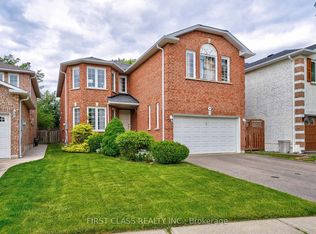 3309 Loyalist Dr, Mississauga, ON L5L 5T7