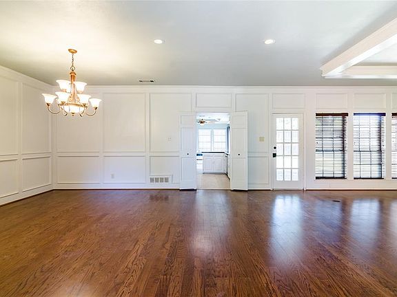 5th image of 7235 Crooked Oak Dr