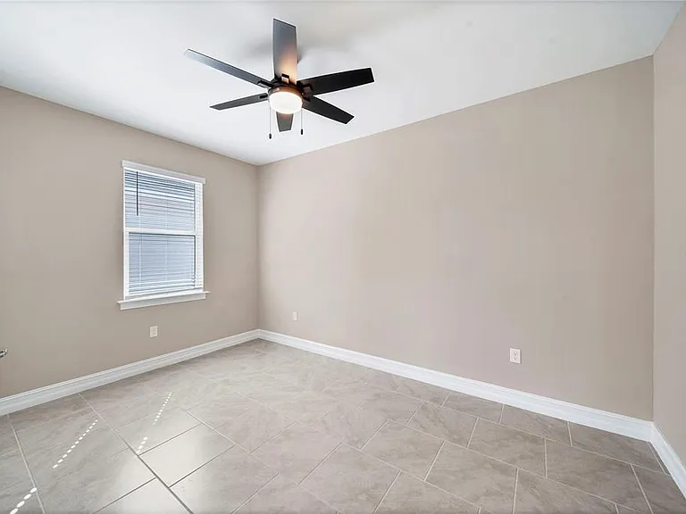 305 Ibiza Loop — Photo 16