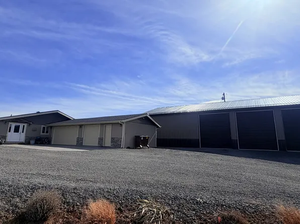 3647 SW Highway 97, Madras, OR 97741