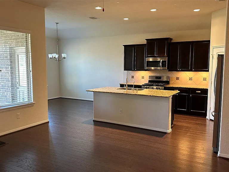 14046 Sand Ridge Xing — Photo 4