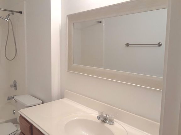 Upstairs hall bathroom