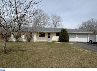 205 Odd Fellows Rd, Pemberton, NJ 08068