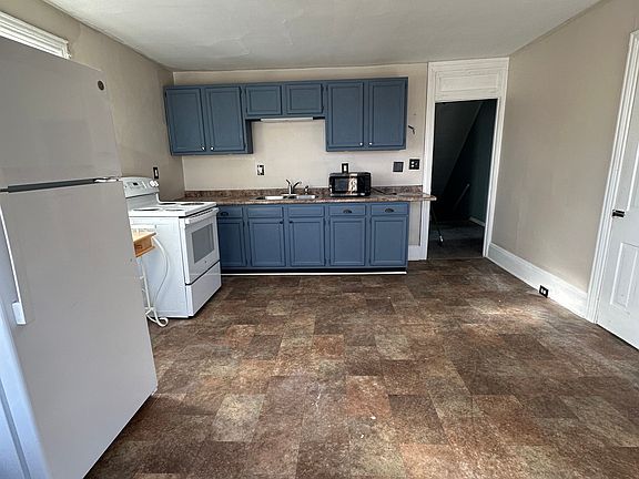 4th image of 215 Geary Ave #2