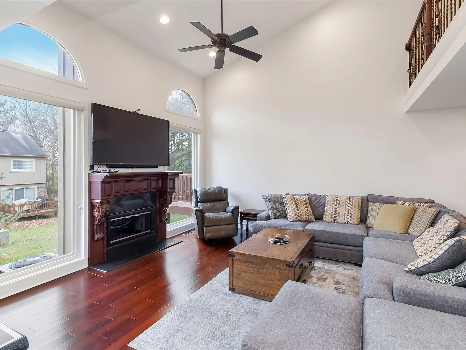2 bed, 2.5 bath, 1691 sqft, $3,500 — Photo 4