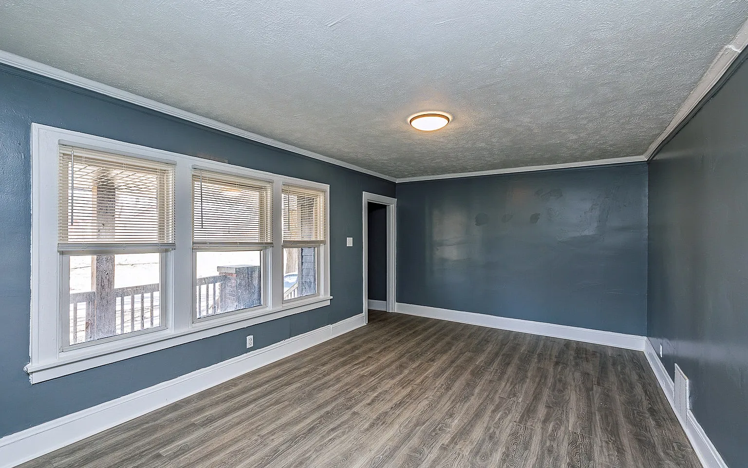 3924 East 123rd Street, Unit Unit A (Downstairs) — Photo 4