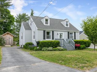 19 Orchard Rd, Cape Elizabeth, ME 04107