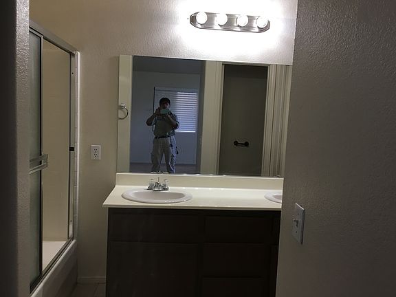 4th image of 6502 Grand Oaks Dr