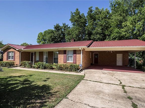 3rd image of 3704 Diamond Ln