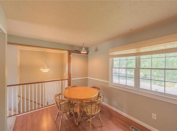 5th image of 5404 Locust Ave