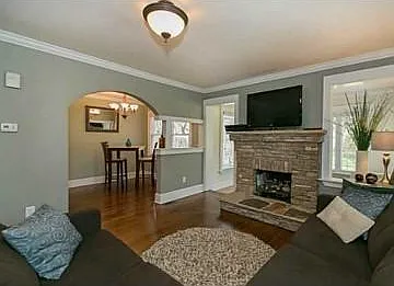 Additional pic: Downstairs living room/sitting area