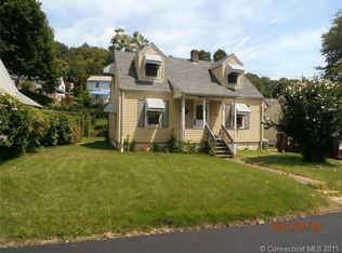21 Evelyn Rd, Derby, CT 06418