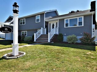 16 Margaret Rd, Stoneham, MA 02180