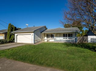 3500 Hawthorne Ln, Tillamook, OR 97141