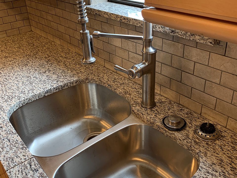 all new plumbing fixtures 