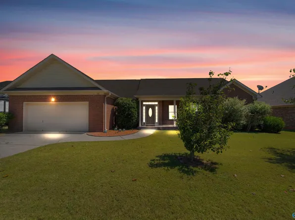 147 Bobo Rd, Hazel Green, AL 35750