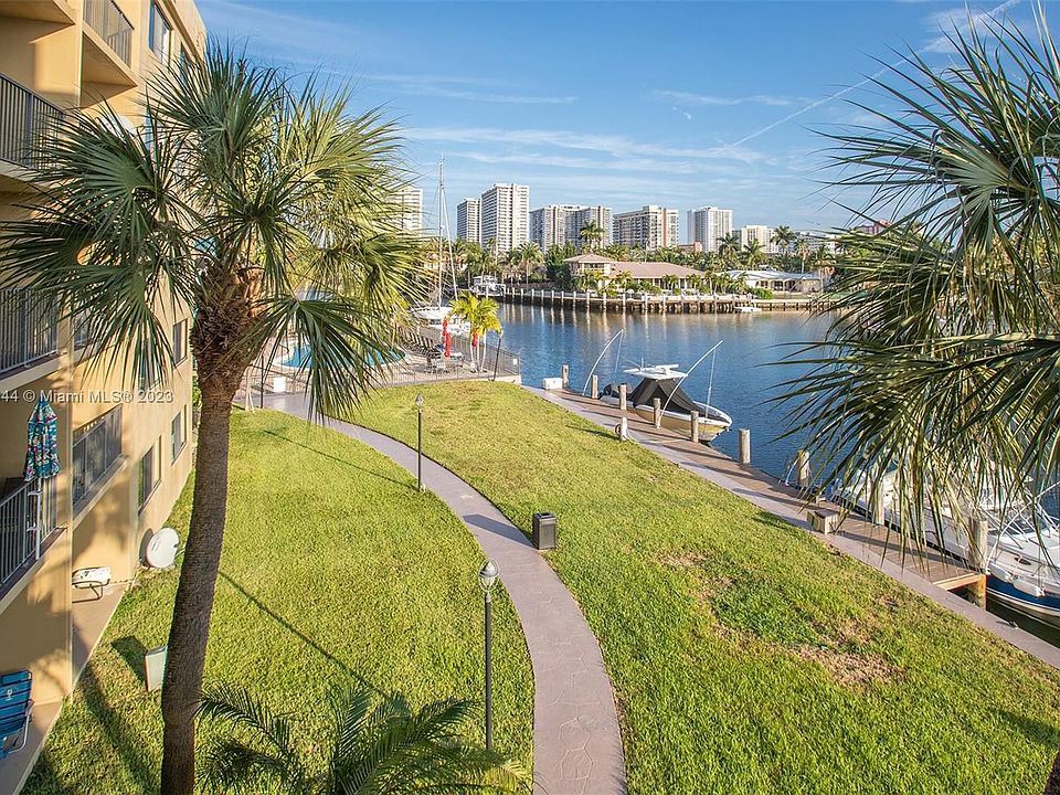 1st image of 301 Golden Isles Dr APT 314
