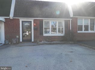 129 E Laughead Ave, Marcus Hook, PA 19061