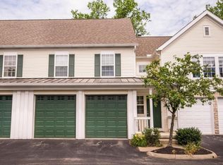 324 Sycamore Woods Ln, Columbus, OH