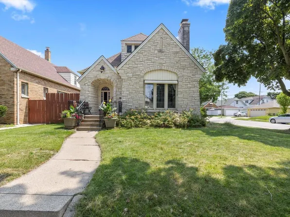 3376 South 11th STREET, Milwaukee, WI 53215