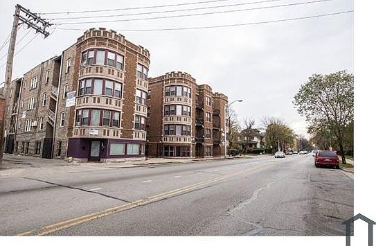 1st image of 737 N Austin Blvd #3