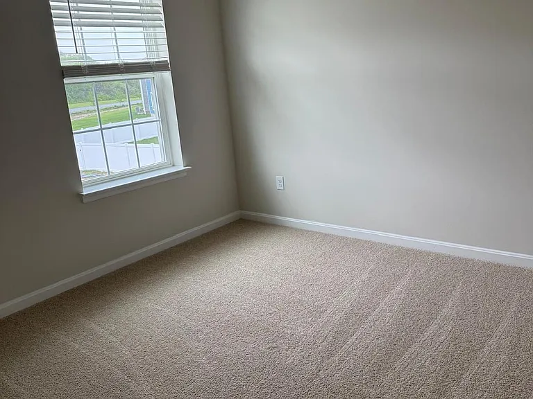 123 Avery Dr — Photo 3