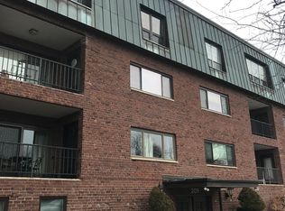 209 Commonwealth Ave APT 2C, Newton, MA 02467