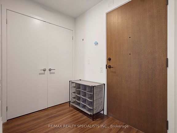 4th image of 4065 Confederation Pkwy #1611