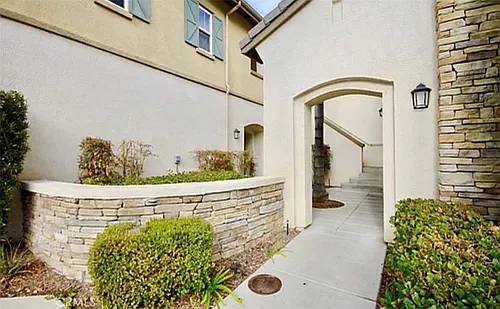26426 Arboretum Way #804 Photo 1