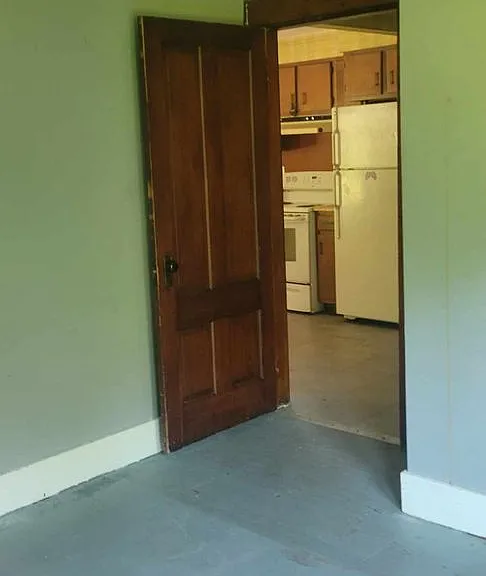 438 S Main St — Photo 3