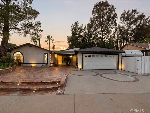 2nd image of 26859 Palacete Dr