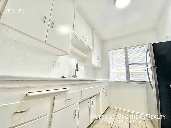 4th image of 3956 Stevely Ave APT 12