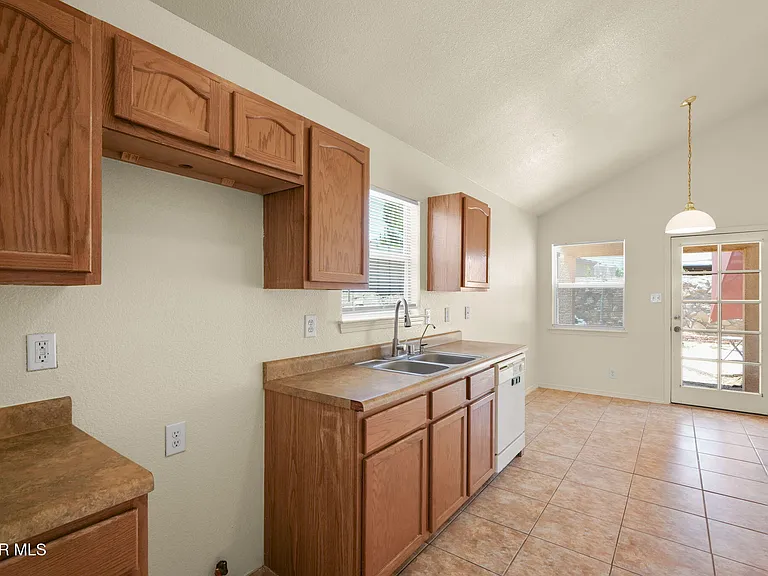 4089 Tierra Bronce Dr — Photo 11