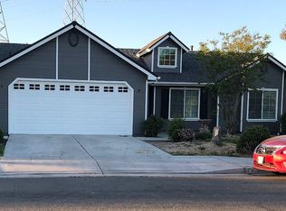 4762 W Oswego Ave, Fresno, CA